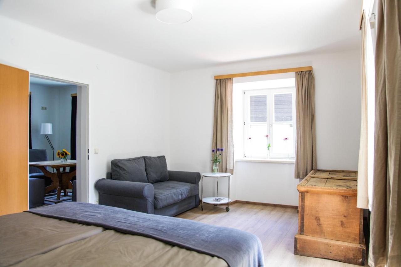 Glueck Am See - Apartment Mit Seezugang Hallstatt Buitenkant foto